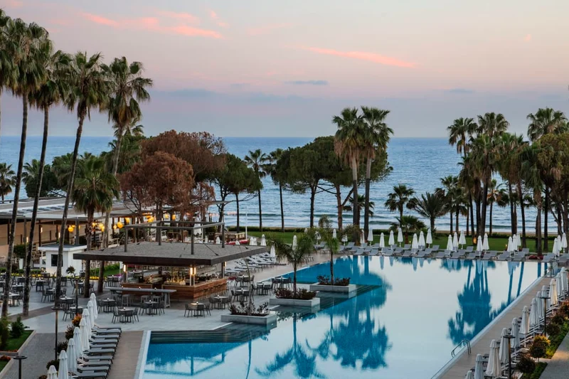 Acanthus Cennet Barut Collection – Hauptansicht und Außenbereich in Side