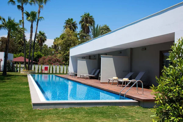 Acanthus Cennet Barut Collection – Wellnessbereich und Strandabschnitt