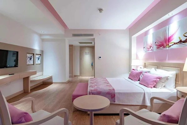 Euphoria Aegean Resort & Spa (Halal Hotel) – Poollandschaft und Sonnenterrasse