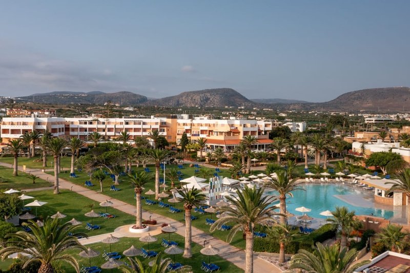 Anissa Beach & Village – Poollandschaft und Sonnenterrasse