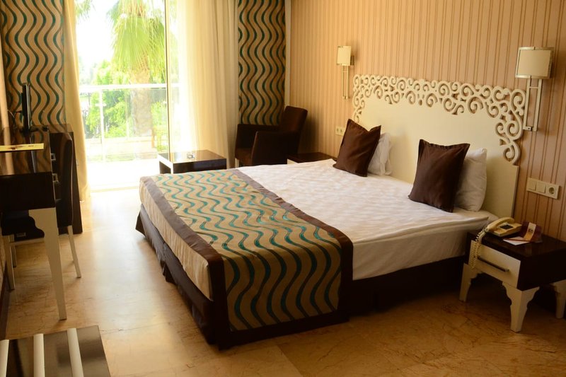 Horus Paradise Luxury Resort & Club – Restaurant und Gastronomie