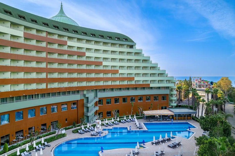 Hotel Delphin Palace – Poollandschaft und Sonnenterrasse