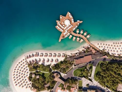 Lujo Hotel Bodrum – Hauptansicht und Außenbereich in Bodrum