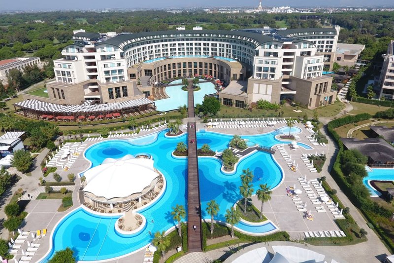 Kaya Palazzo Golf Resort – Hauptansicht und Außenbereich in Belek