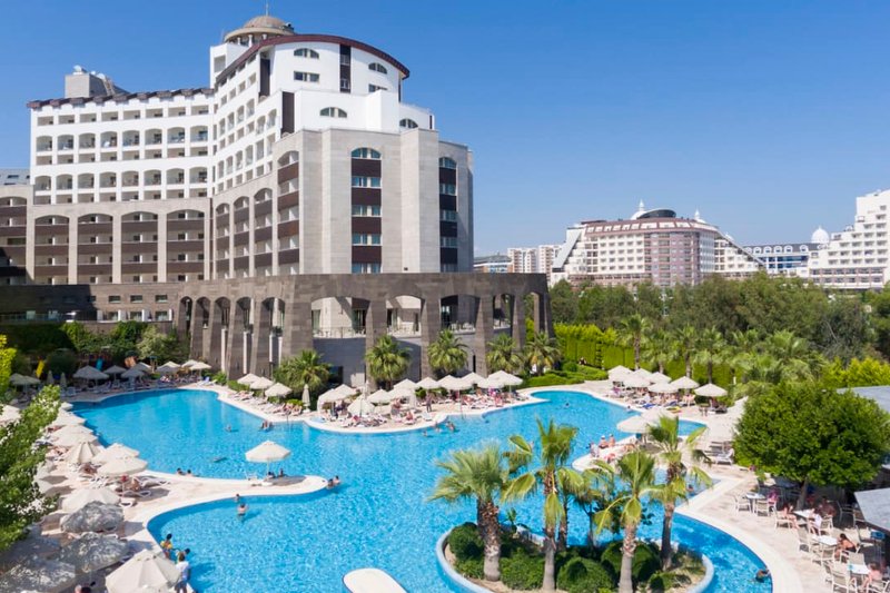 Melas Lara Hotel – Hauptansicht und Außenbereich in Lara, Antalya