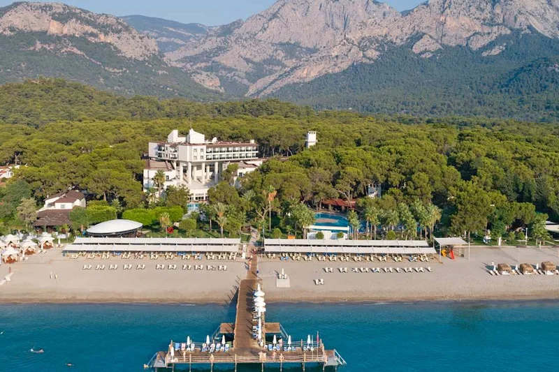 Seven Seas Hotel Life – Hauptansicht und Außenbereich in Göynük bei Kemer