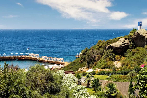 Sirene Luxury Hotel Bodrum – Poollandschaft und Sonnenterrasse